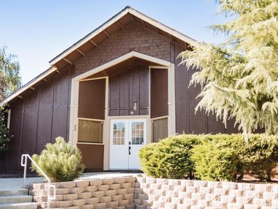 22 Village Ln