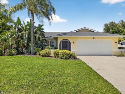 241 SW 43rd St