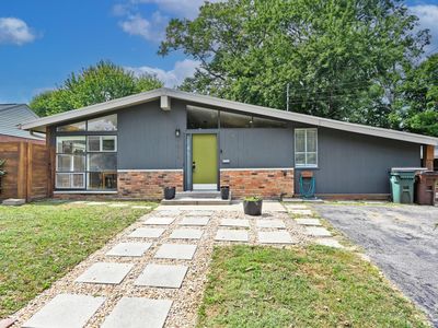 1019 Rosetree Ln