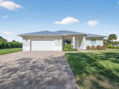 8249 SE Dharlys Street