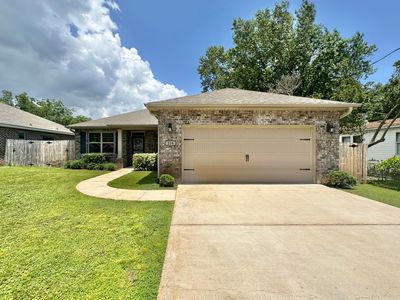 Property at 216 Green Dr, Mary Esther, FL