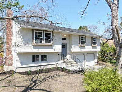 16 Cedar Ridge Drive