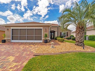 5811 GREENBRIAR LOOP