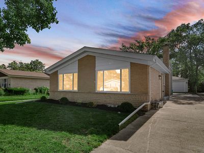 Property at 548 Leamington Ave, Wilmette, IL