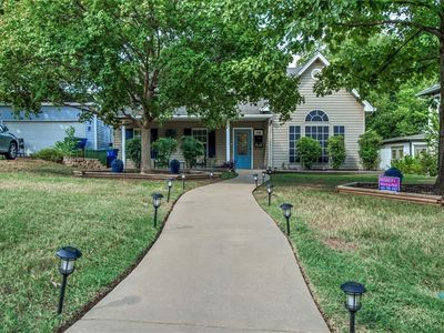 Property at 616 E Washington Ave, Guthrie, OK
