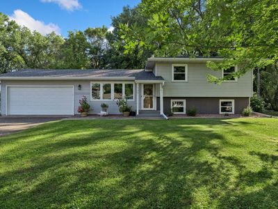 1949 Lakeaires Blvd