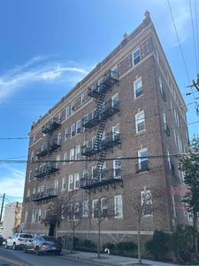 2 S Hartford Ave APT D3