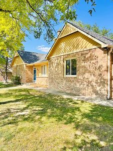 8652 E Mount Vernon Ct