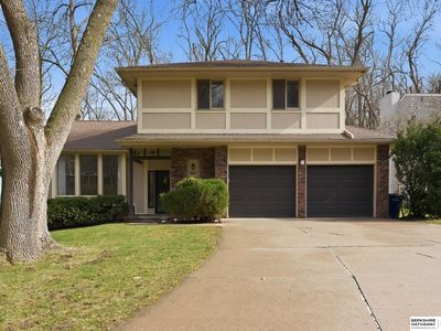 907 Wolf Ln