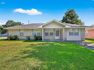 718 E Twickenham Trl