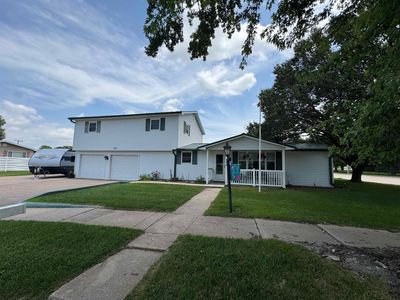 Property at 523 S Queen City Ave, Hastings, NE