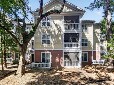 Property at 300 Bucksley Ln Unit 302, Daniel Island, SC