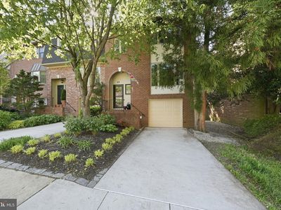 49 Rockford Rd