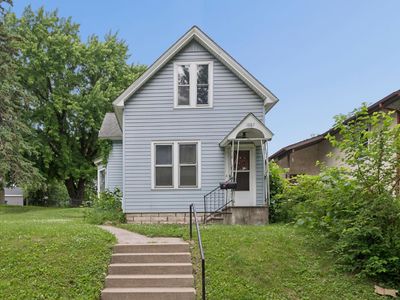 1087 Matilda St