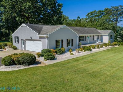645 Blue Barn Rd
