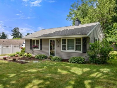 Property at 30 Colonial Rd, Holden, MA