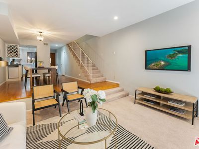 10921 Morrison St APT 6