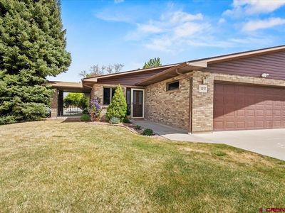 1217 Peppertree Drive