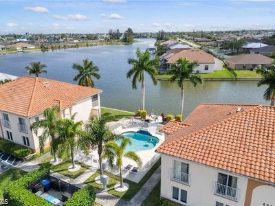 406 SW 3rd St APT 102