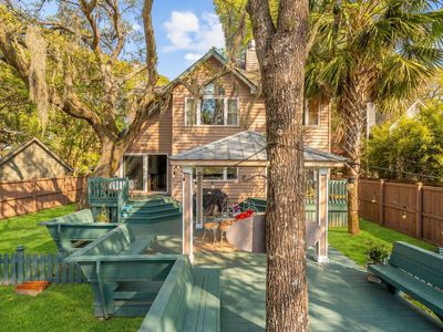 759 Lake Frances Dr
