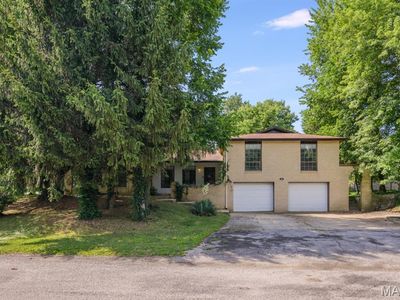 Property at 86 Memorial Ct, Highland, IL