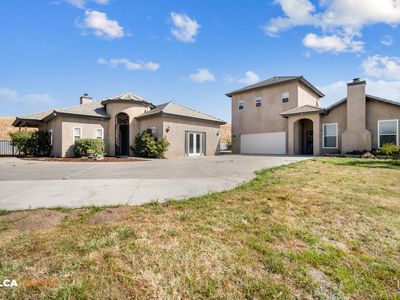 5053 N Hills Dr