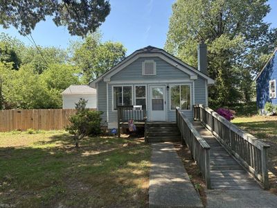 233 Pine Ave
