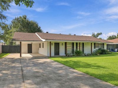 114 Lauren Ln