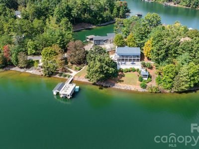 2250 Mallard Cove Dr