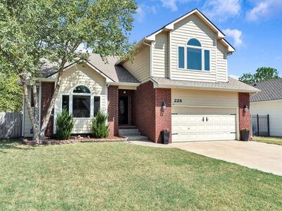 228 N Prescott Cir