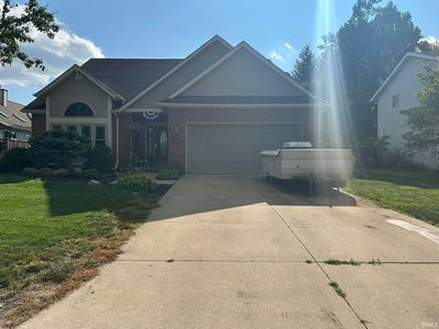 4222 Mayflower Dr