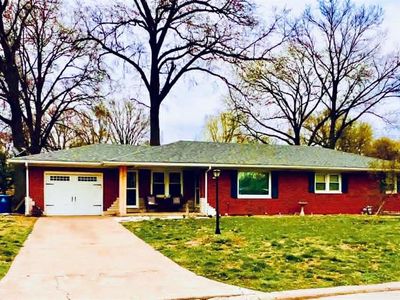 20 Oaklawn Dr
