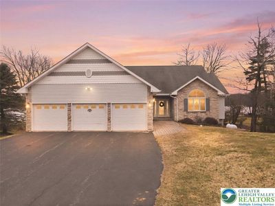 281 Bear Creek Lake Dr