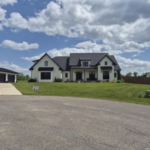 1662 E Michelle Ct