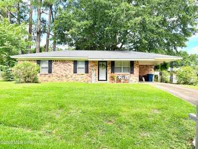 107 Longview Dr