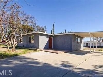 8383 Hemlock Ave #U1-2