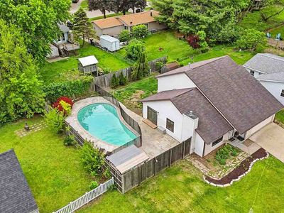 Property at 706 Holiday Rd, Coralville, IA