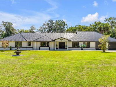 6223 DONNA CIRCLE