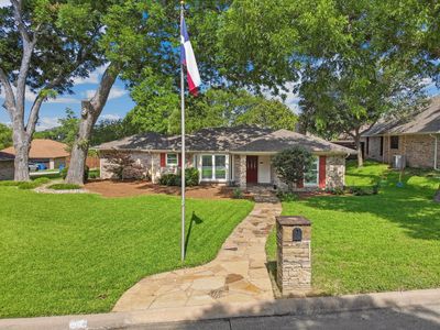109 Crestwood Dr
