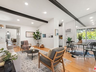 1414 N Fairfax Ave APT 207
