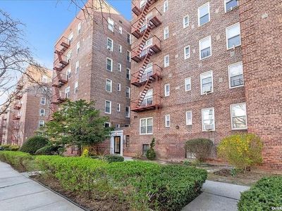39-55 51st St APT 4A