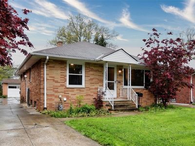 1098 Homestead Rd