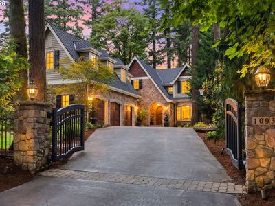 1093 Chandler Rd