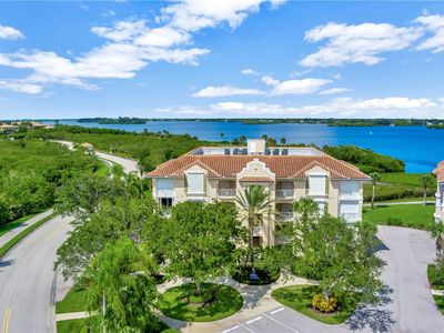 4878 S Harbor Dr APT 301