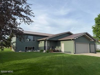 2133 Cedar Dr NE