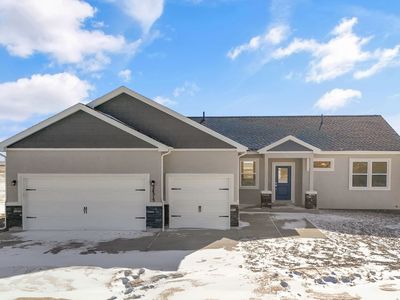 562 E Bayview Dr