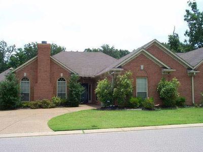 1916 Pheasant Ln