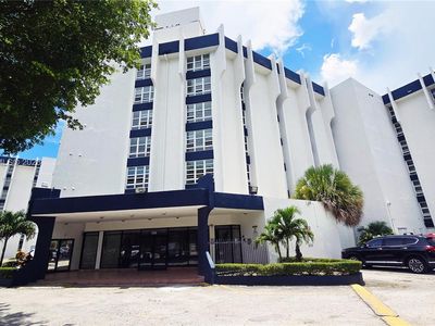 9682 Fontainebleau Blvd APT 203