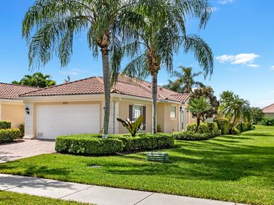 5023 Magnolia Bay Circle