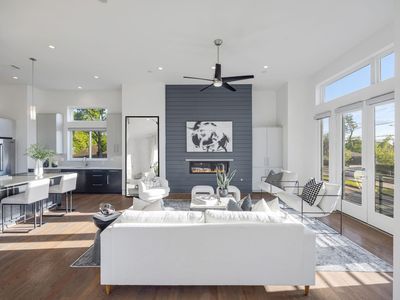 7327 Shadyvilla Pointe Dr